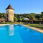 Chateau Cornu فندق 4*