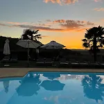 فندق Chateau Cornu 4*