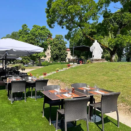 Chateau Cornu Hotel 4*