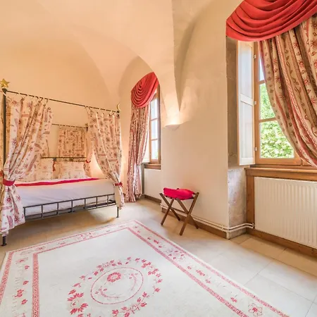 Chateau Cornu 4*