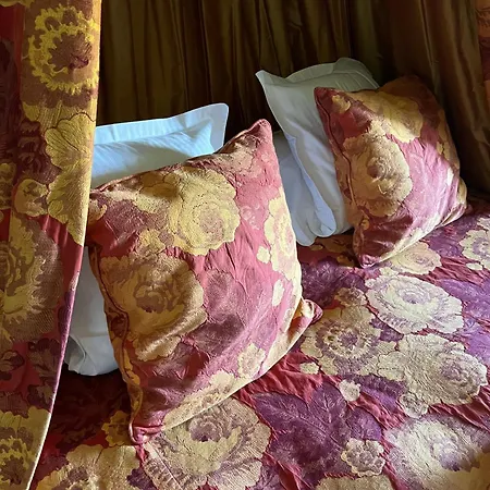 Hotel Chateau Cornu 4*