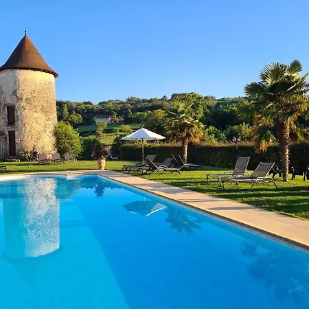 Hotel Chateau Cornu 4*