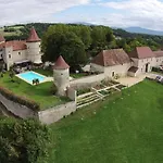 Chateau Cornu 4*