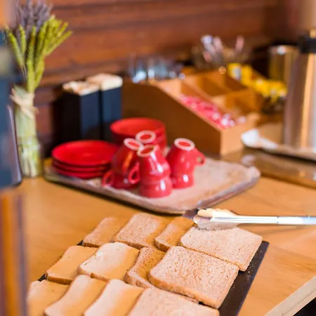 Chateau Cornu Hotel 4*