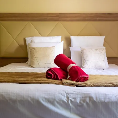 Chateau Cornu 4*