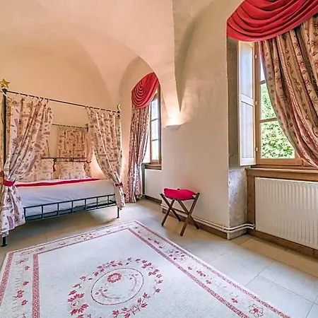 Hotel Chateau Cornu 4*