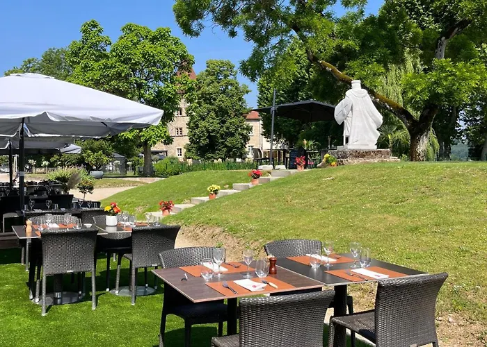 Chateau Cornu 호텔 4*