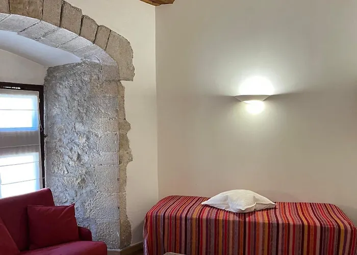 Chateau Cornu 호텔 4*
