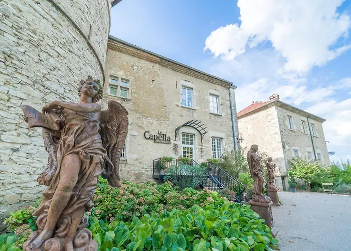 Chateau Cornu 호텔 4*
