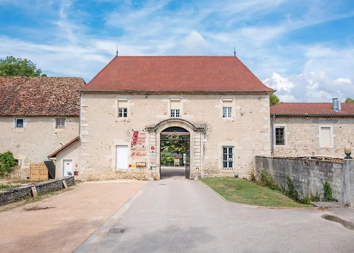 Chateau Cornu 4*