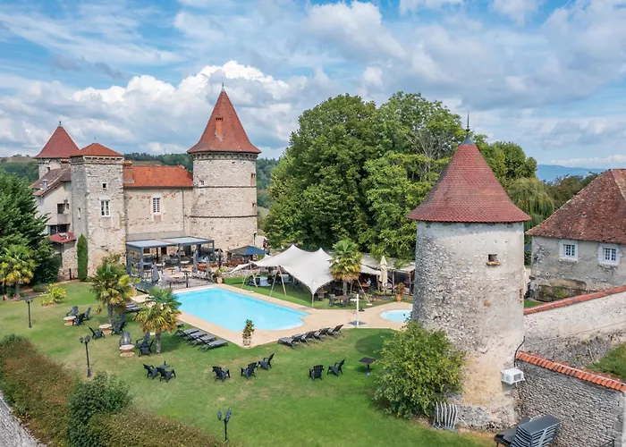 Hotel Chateau Cornu 4*