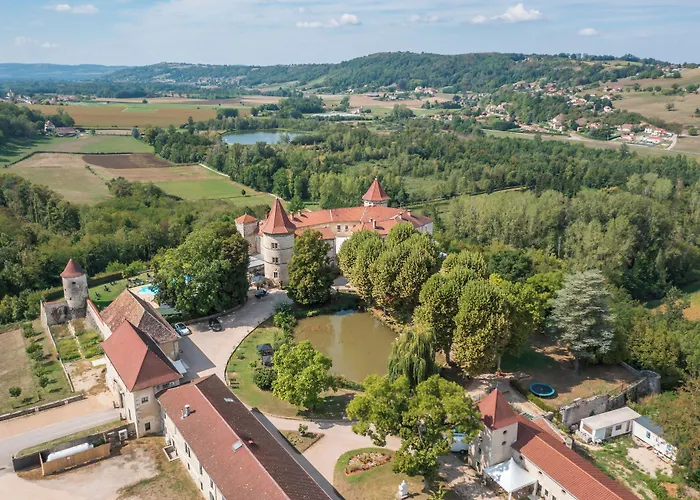 Chateau Cornu 4* Vignieu