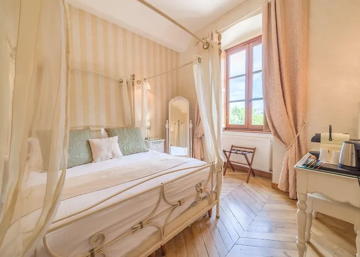 Chateau Cornu Hotel 4*