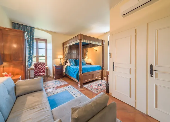 Château Cornu 4*